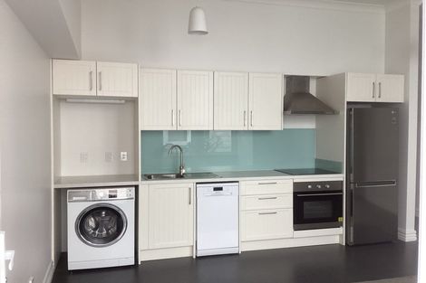 Photo of property in 2 Collina Terrace, Thorndon, Wellington, 6011