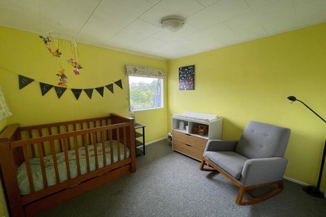 Photo of property in 74 Awanui Street, Merrilands, New Plymouth, 4312