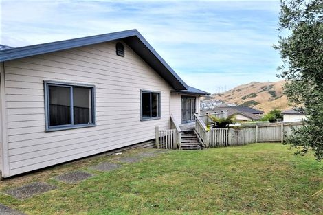 Photo of property in 6 Gifford Grove, Churton Park, Wellington, 6037