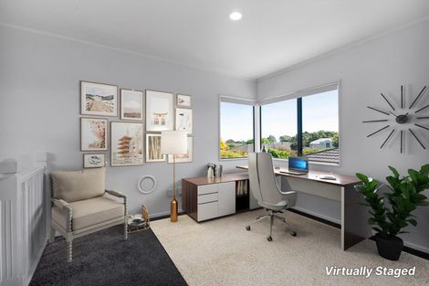 Photo of property in 3e Kinross Drive, Merrilands, New Plymouth, 4312