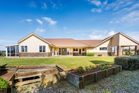 Photo of property in 47 Cummerfield Road, Foxton, 4891