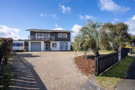 Photo of property in 208 Chartwell Avenue, Whangamata, 3620