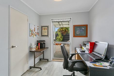 Photo of property in 9 Woodstock Crescent, Leamington, Cambridge, 3432