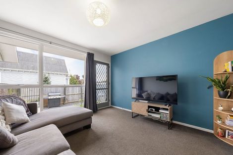 Photo of property in 2/97 Champion Street, Edgeware, Christchurch, 8013