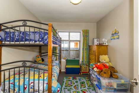 Photo of property in 28 Brockham Street, Casebrook, Christchurch, 8051