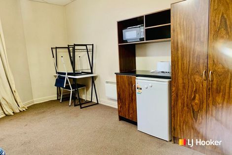 Photo of property in 5 Anzac Avenue, Dunedin Central, Dunedin, 9016