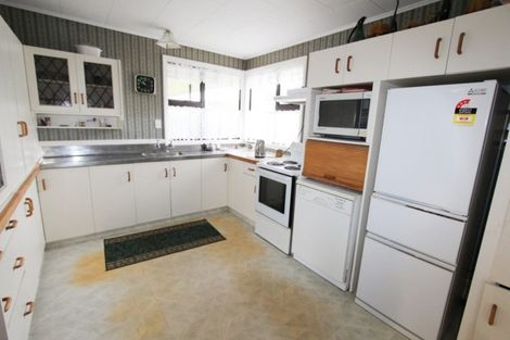 Photo of property in 35 Alfredton Road, Eketahuna, 4900
