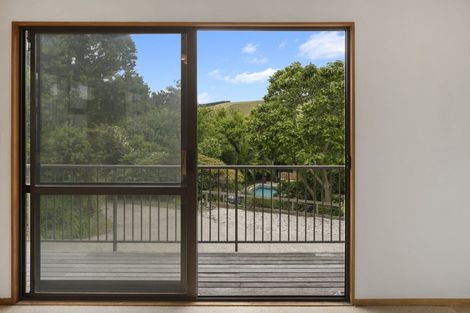 Photo of property in 33 Waikite Road, Welcome Bay, Tauranga, 3112