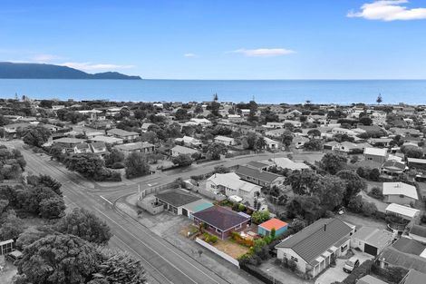 Photo of property in 5a Rutherford Drive, Waikanae Beach, Waikanae, 5036