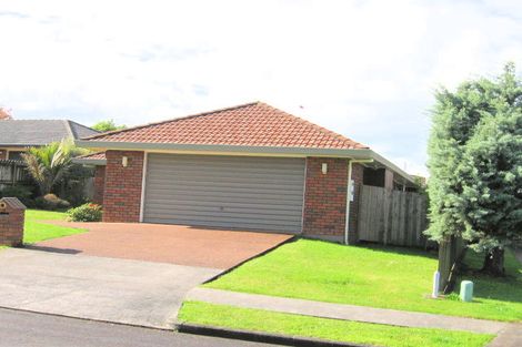 Photo of property in 3/6 Kookaburra Place, Botany Downs, Auckland, 2010