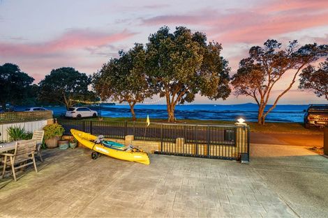 Photo of property in 20 Matakatia Parade, Matakatia, Whangaparaoa, 0930