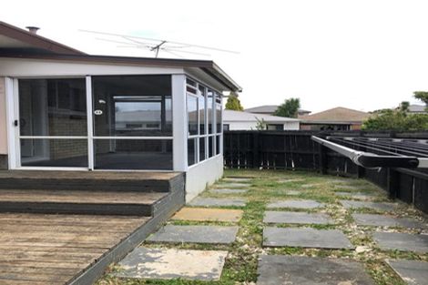 Photo of property in 17 Viola Avenue, Mangere East, Auckland, 2024