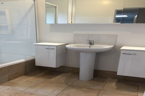 Photo of property in 445 Kahikatea Flat Road, Waitoki, Kaukapakapa, 0871