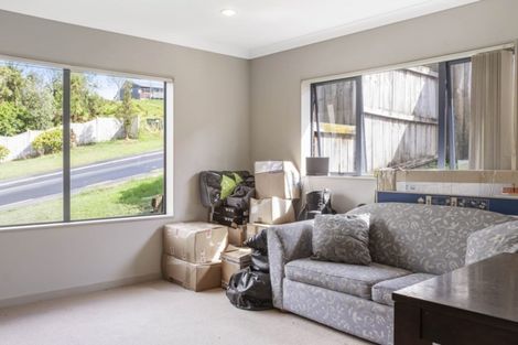 Photo of property in 3 Vadam Road, Massey, Auckland, 0614