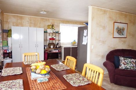 Photo of property in 32 Barton Street, Marton, 4710