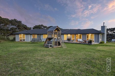 Photo of property in 1293 Old North Road, Helensville, 0875