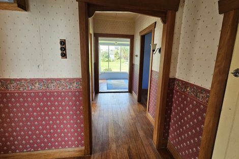 Photo of property in 24 Dorset Avenue, Westown, New Plymouth, 4310