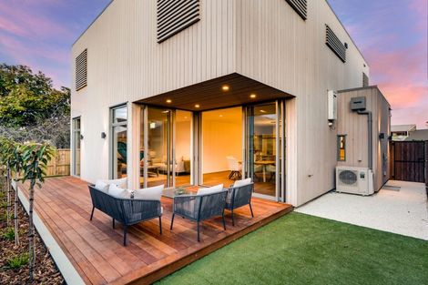 Photo of property in 4/42 Browns Road, St Albans, Christchurch, 8014