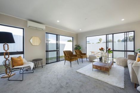 Photo of property in 17 Fort Richard Road, Otahuhu, Auckland, 1062