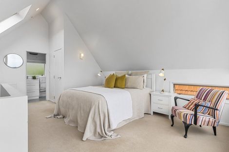 Photo of property in 69c Princes Street, Northcote Point, Auckland, 0627