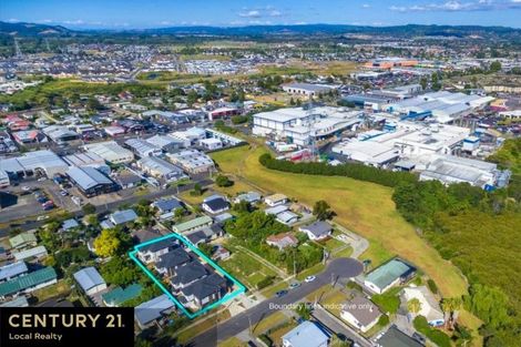 Photo of property in 7b Waiari Road, Conifer Grove, Takanini, 2112