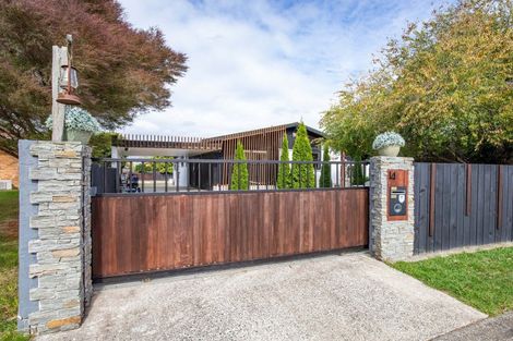 Photo of property in 14 Ridgeway Place, Glenview, Hamilton, 3206