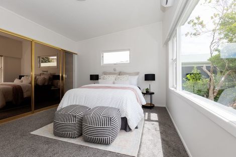 Photo of property in 16 City View Grove, Harbour View, Lower Hutt, 5010