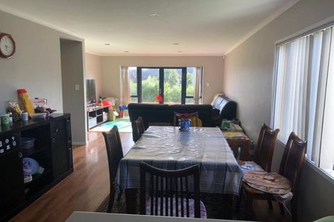 Photo of property in 141 Fernhill Way, Oteha, Auckland, 0632