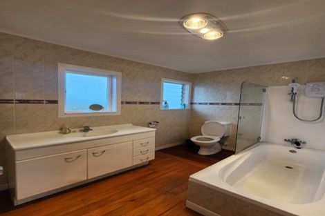 Photo of property in 38 Glengarry Road, Glen Eden, Auckland, 0602