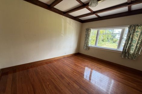 Photo of property in 141 Tawa Road, Kumeu, 0891
