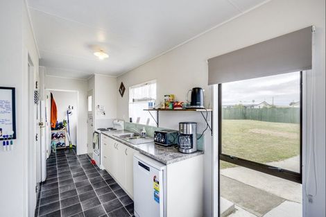 Photo of property in 338 Flaxmere Avenue, Flaxmere, Hastings, 4120