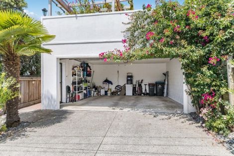 Photo of property in 12 Admiral Beatty Avenue, Mount Roskill, Auckland, 1041