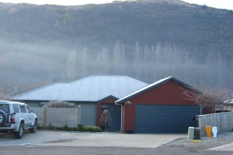 Photo of property in 17 Alexander Place, Arrowtown, 9302
