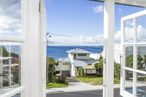 Photo of property in 128 Beach Road, Castor Bay, Auckland, 0620