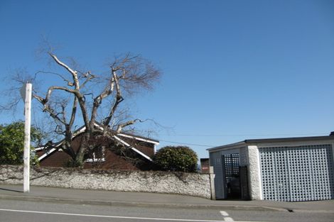 Photo of property in 102 Dyers Pass Road, Cashmere, Christchurch, 8022