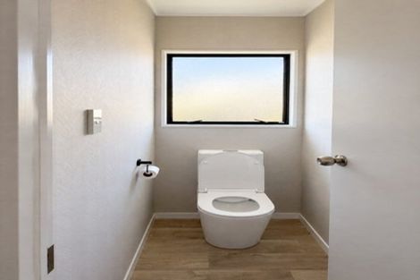 Photo of property in 46 Aquarius Drive, Kawaha Point, Rotorua, 3010