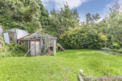 Photo of property in 34 Volga Street, Island Bay, Wellington, 6023