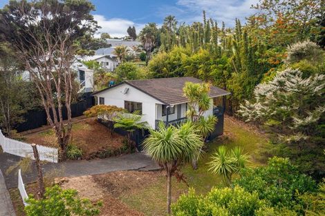 Photo of property in 38 Houston Place, Bayview, Auckland, 0629