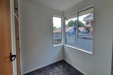 Photo of property in 2/374 Blenheim Road, Upper Riccarton, Christchurch, 8041