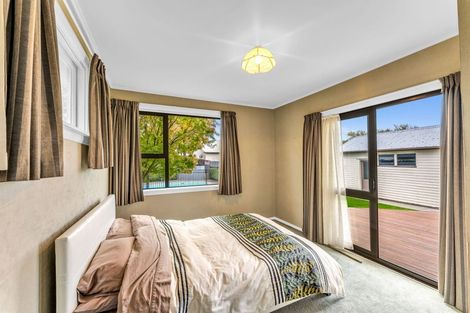 Photo of property in 6 Earnslaw Crescent, Bryndwr, Christchurch, 8053
