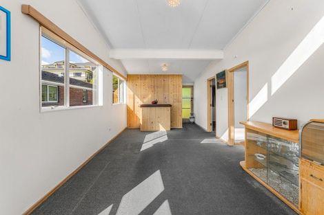 Photo of property in 20 Sunset Parade, Plimmerton, Porirua, 5026