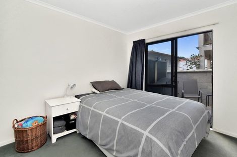 Photo of property in 8e Heath Street, Mount Maunganui, 3116