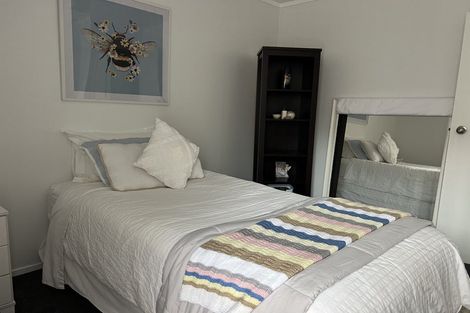 Photo of property in 8 Kindergarten Drive, Conifer Grove, Takanini, 2112