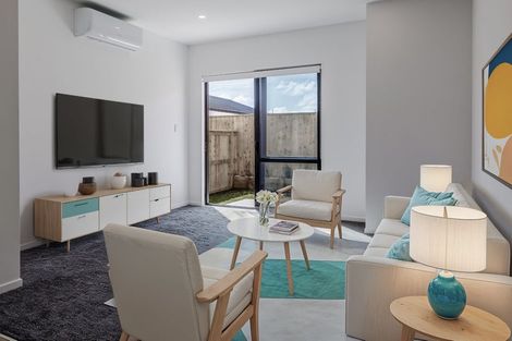 Photo of property in 14 Papai Lane, Massey, Auckland, 0614