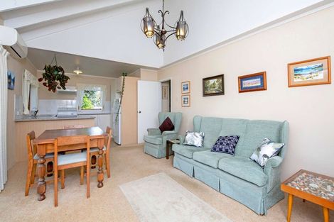 Photo of property in 2/42 Minerva Terrace, Cockle Bay, Auckland, 2014