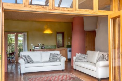 Photo of property in 22 Cambridge Road, Martinborough, 5711