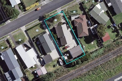 Photo of property in 13 Fernleigh Avenue, Waiuku, 2123