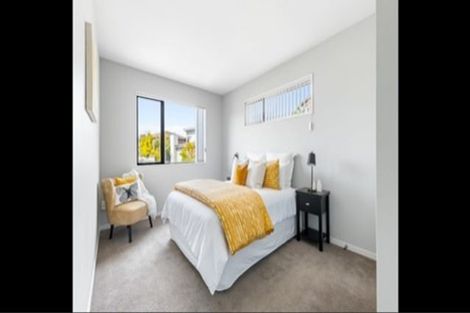 Photo of property in 46 Newbury Place, Schnapper Rock, Auckland, 0632