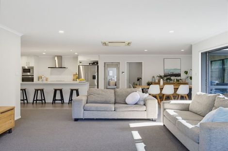 Photo of property in 45 Sereno Vista, Bellevue, Tauranga, 3110