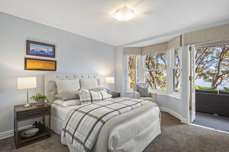 Photo of property in 36 Queen Street, Northcote Point, Auckland, 0627